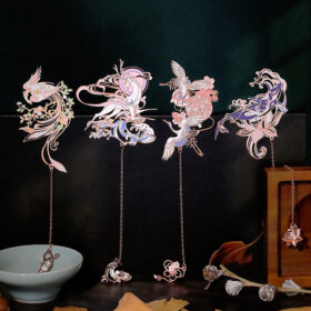 Classical Chinese Style Hollow Metal Bookmark