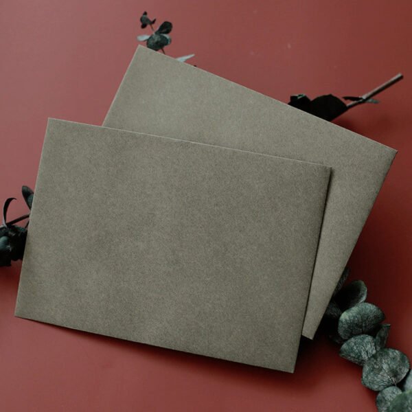 retro solid color triangle envelope b3