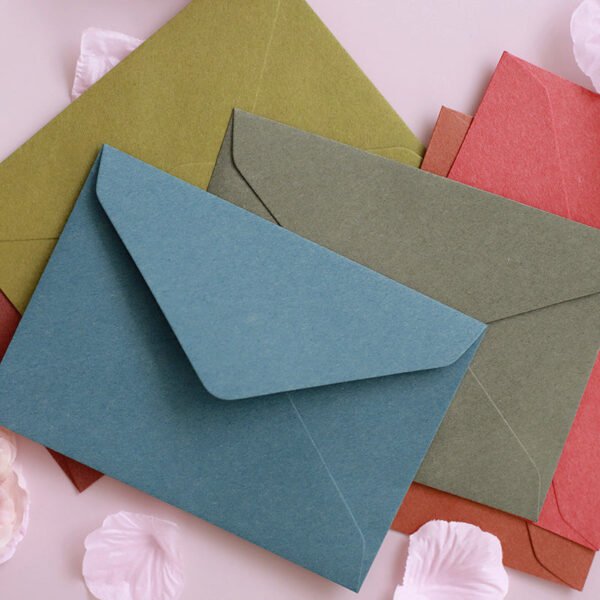 retro solid color triangle envelope c