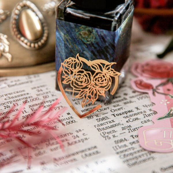 rose theme hollow metal bookmark book clips b4