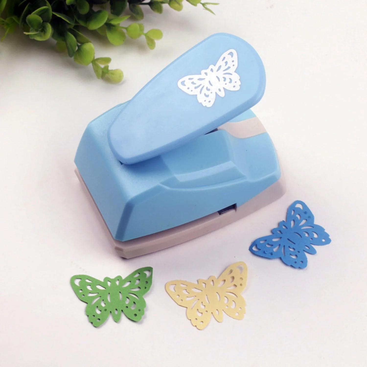 hollow-butterfly-pattern-handheld-paper-embossing-6 hollow butterfly pattern handheld paper embossing 6