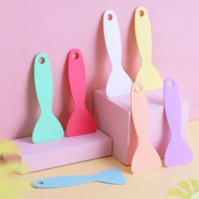 Macaron Color Multi-Functional Plastic Scraper