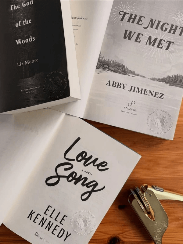 Image #1 from TheBookshelfQueen
