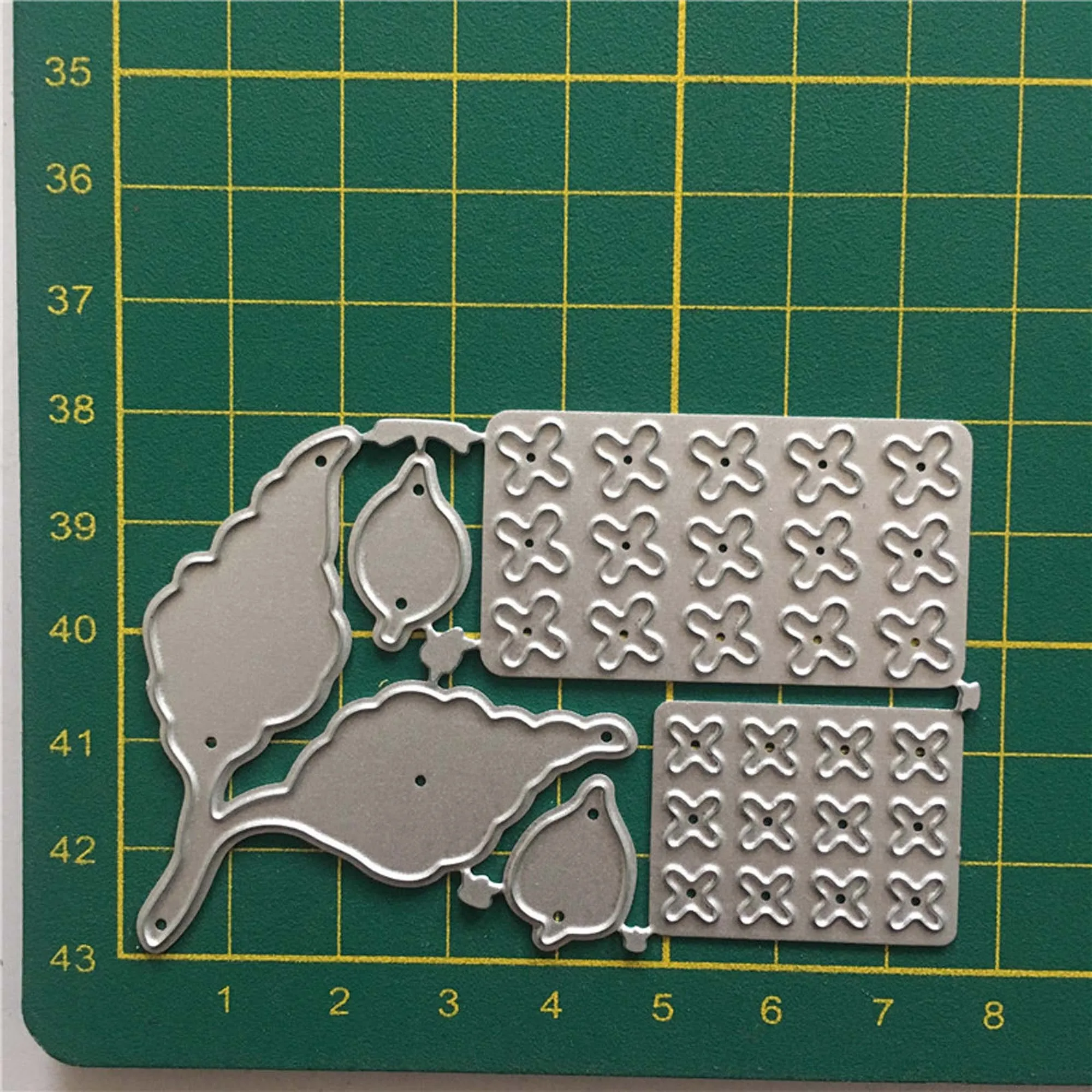 Lilac Flower Metal Die Cuts 3 Sumflying Lilac Flower Metal Die Cuts - product photo 3 of 3