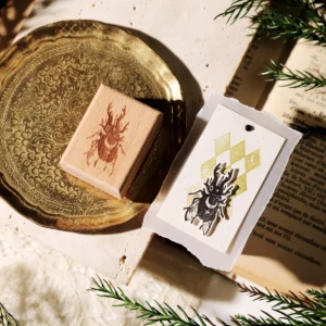 12. Moon Beetle (3*4CM)